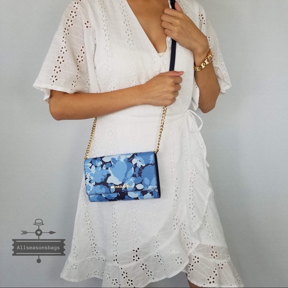 NWT Michael Kors Jet Set Crossbody Navy Floral Bag - Picture 5 of 8